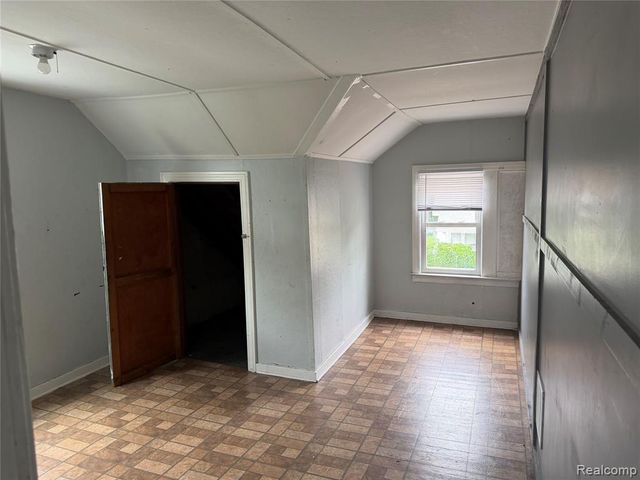 8647 Ellsworth Street, Detroit, MI 48238