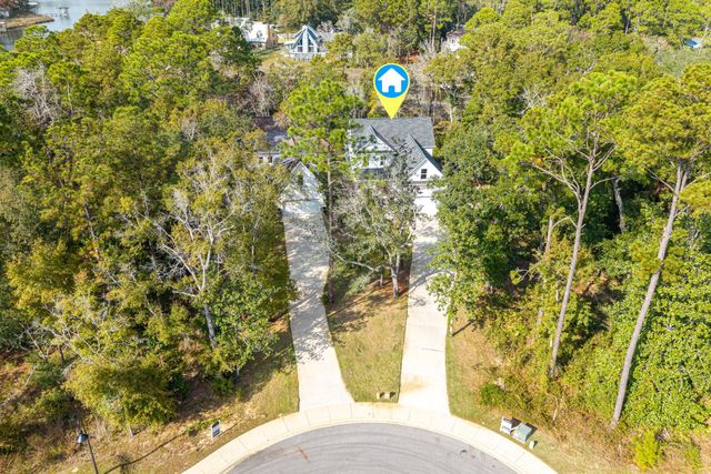 151 Redfish Point Drive, Freeport, FL 32439