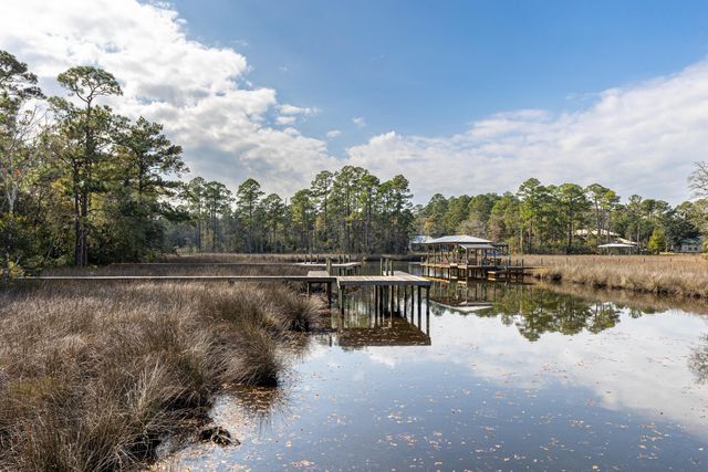 151 Redfish Point Drive, Freeport, FL 32439