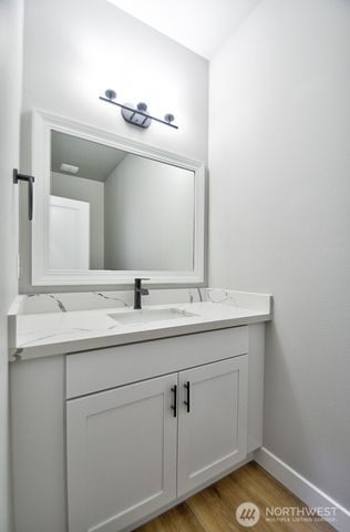 900 Barbara Lane, Centralia, WA 98531