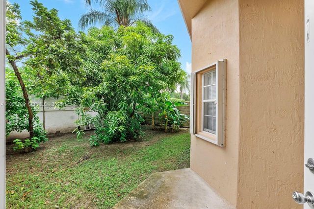 10350 SW 166th Court, Miami, FL 33196