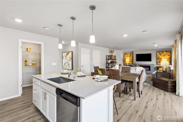 1396 Salzer Creek Drive, Centralia, WA 98531