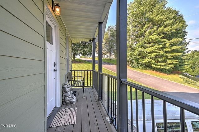 105 Grandview Circle, Elizabethton, TN 37643