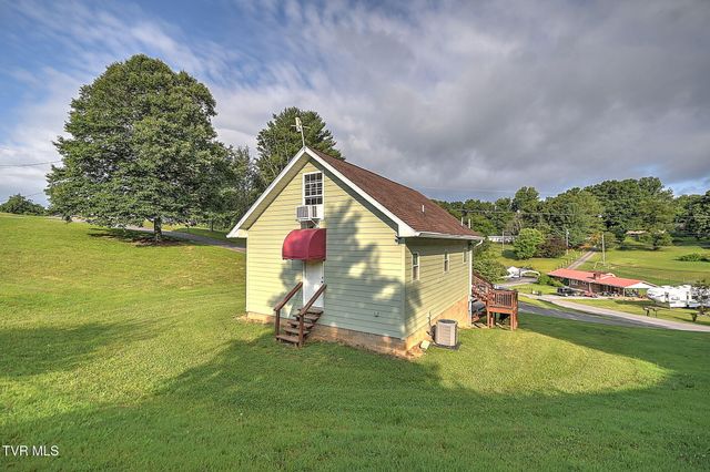 105 Grandview Circle, Elizabethton, TN 37643