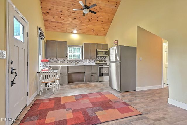 105 Grandview Circle, Elizabethton, TN 37643