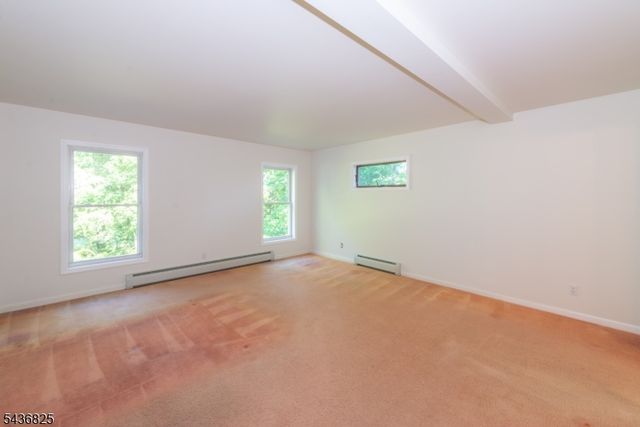 12 Sharrer Road, Lebanon Twp., NJ 08826