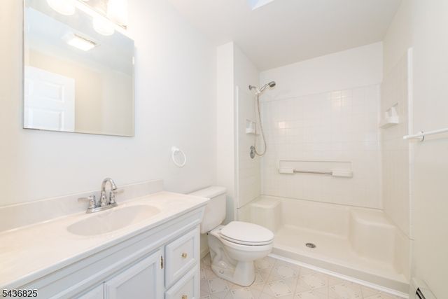 12 Sharrer Road, Lebanon Twp., NJ 08826