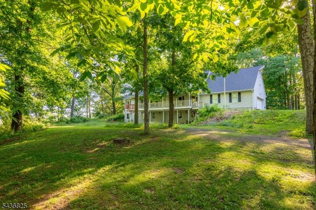 12 Sharrer Road, Lebanon Twp., NJ 08826