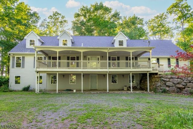 12 Sharrer Road, Lebanon Twp., NJ 08826
