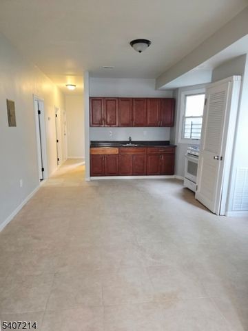 756 S 10Th St, Newark City, NJ 07108