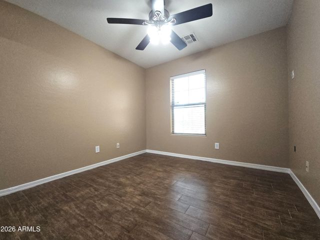 998 W Desert Sky Drive, San Tan Valley, AZ 85143