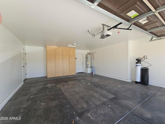 998 W Desert Sky Drive, San Tan Valley, AZ 85143