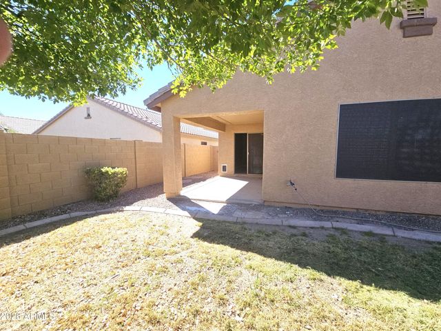 998 W Desert Sky Drive, San Tan Valley, AZ 85143
