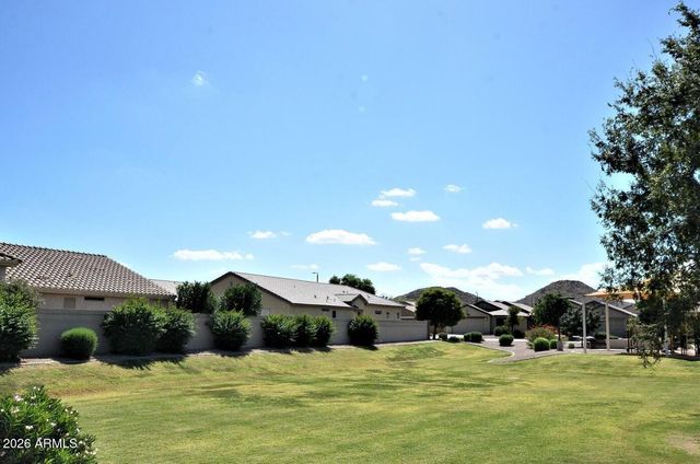 998 W Desert Sky Drive, San Tan Valley, AZ 85143