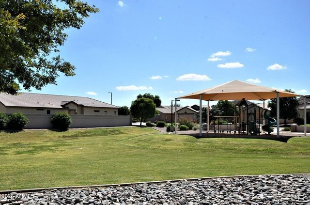 998 W Desert Sky Drive, San Tan Valley, AZ 85143