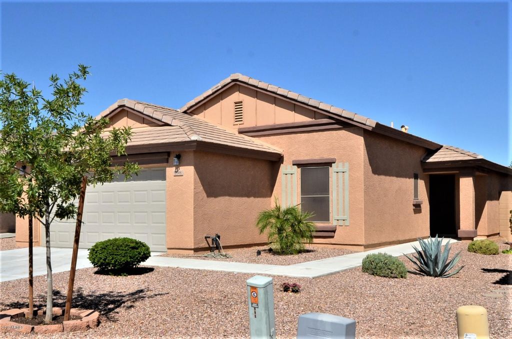 998 W Desert Sky Drive, San Tan Valley, AZ 85143