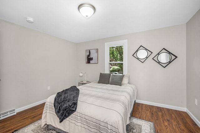 250 Groton Rd, Westford, MA 01886