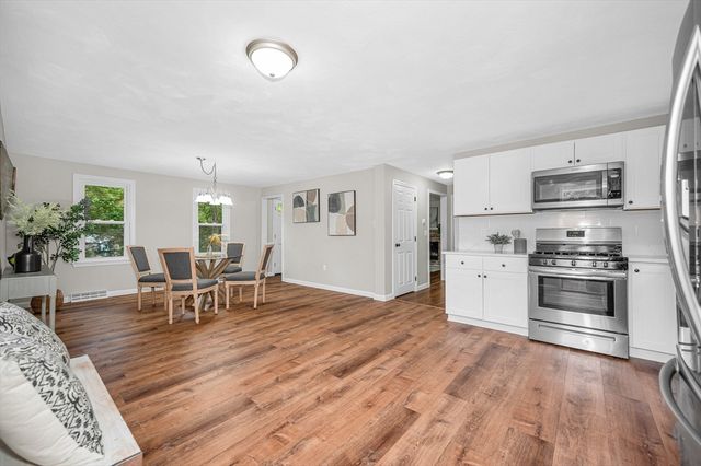 250 Groton Rd, Westford, MA 01886