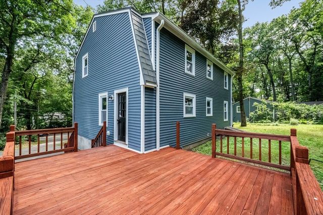 250 Groton Rd, Westford, MA 01886