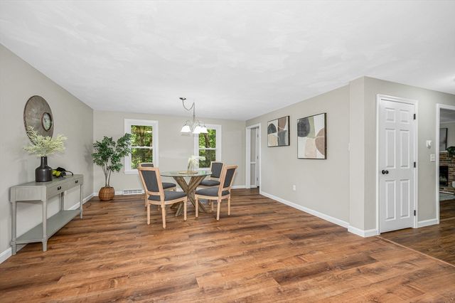 250 Groton Rd, Westford, MA 01886
