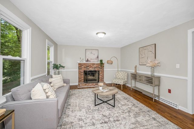 250 Groton Rd, Westford, MA 01886