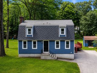 250 Groton Rd, Westford, MA 01886