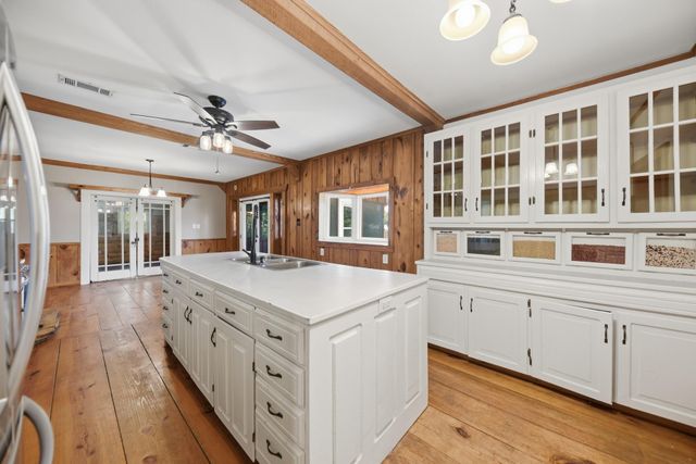333 Walnut Street, New Ulm, TX 78950