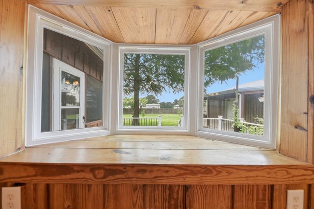 333 Walnut Street, New Ulm, TX 78950