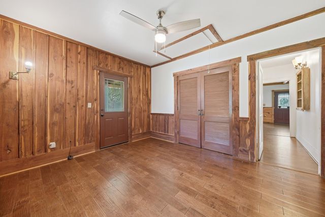 333 Walnut Street, New Ulm, TX 78950
