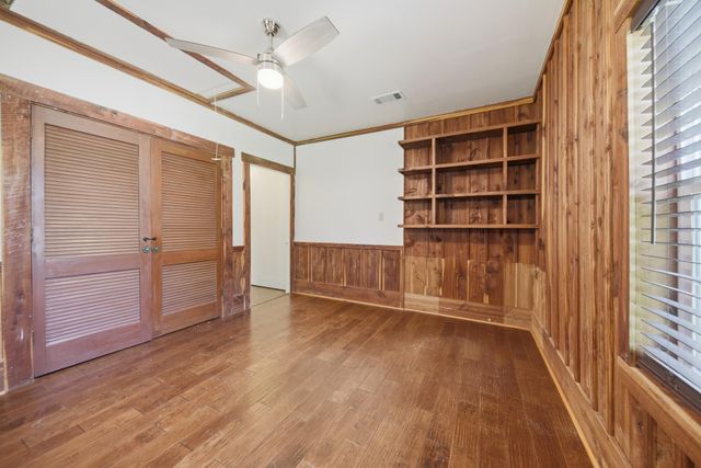 333 Walnut Street, New Ulm, TX 78950