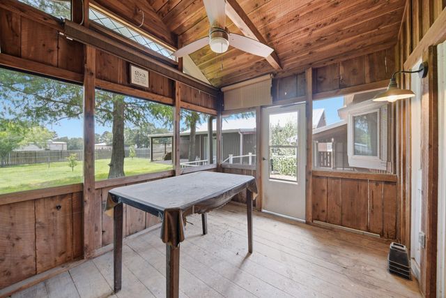 333 Walnut Street, New Ulm, TX 78950