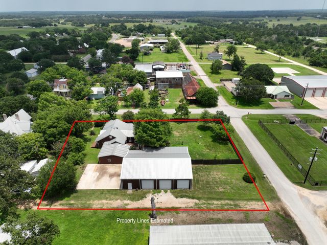 333 Walnut Street, New Ulm, TX 78950