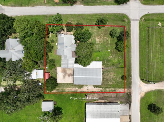 333 Walnut Street, New Ulm, TX 78950