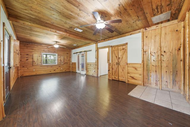 333 Walnut Street, New Ulm, TX 78950