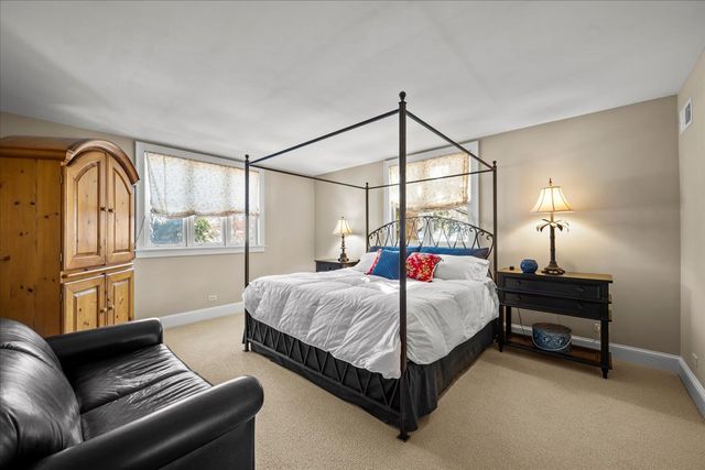 177 Washington Road, Lake Forest, IL 60045