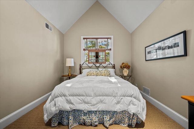 177 Washington Road, Lake Forest, IL 60045