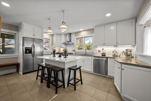 177 Washington Road, Lake Forest, IL 60045