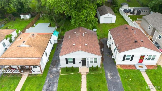 135 Anabel Avenue, St Louis, MO 63135
