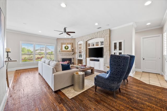 1 Kensington Drive, Heath, TX 75032