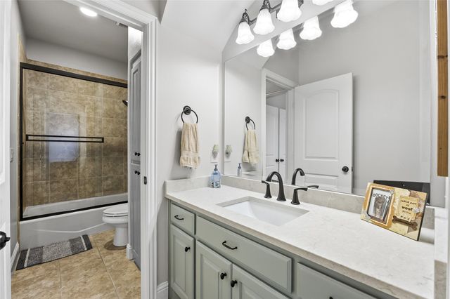 1 Kensington Drive, Heath, TX 75032