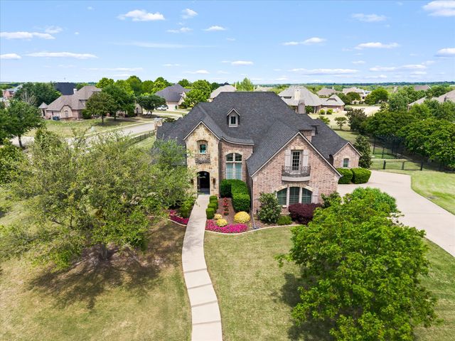 1 Kensington Drive, Heath, TX 75032