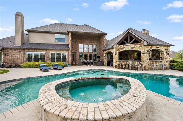 1 Kensington Drive, Heath, TX 75032