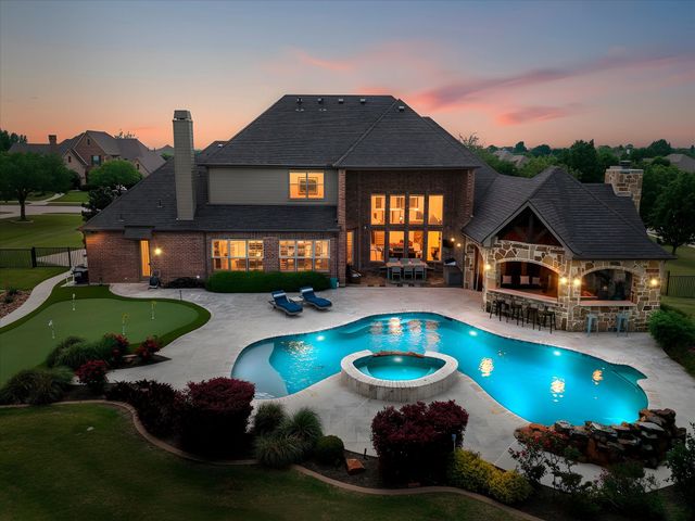 1 Kensington Drive, Heath, TX 75032