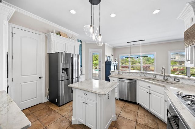 1 Kensington Drive, Heath, TX 75032