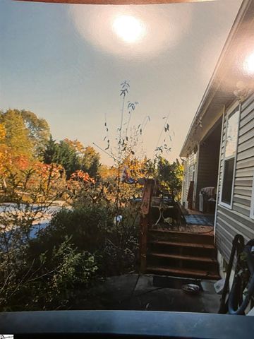 4 Judges Lane, Greer, SC 29651