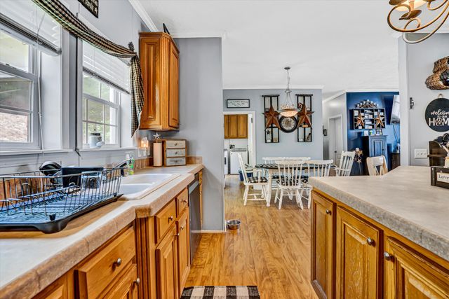 925 Givens Tyler RD, Salem, VA 24153