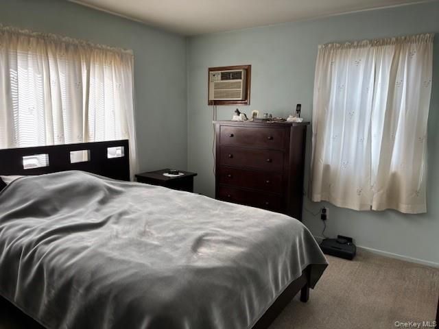 47 Sherbrooke Road, Lindenhurst, NY 11757