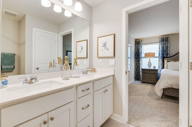 17404 Dulles Lane, Lakeville, MN 55044