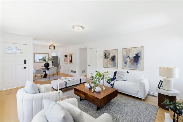 2641 San Carlos Avenue, San Carlos, CA 94070