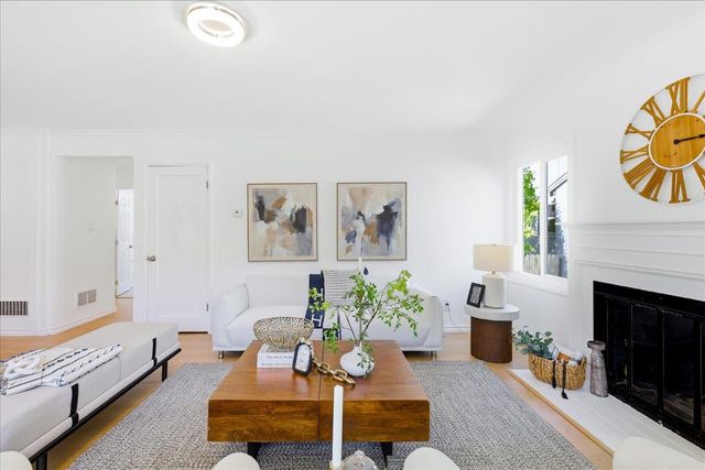 2641 San Carlos Avenue, San Carlos, CA 94070